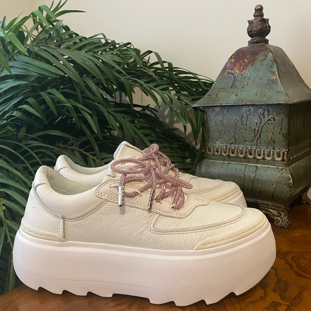UGG Marin Mega Lace Womens 8.5 White Leather Chunky Platform Sneakers Shoes - Picture 9 of 9
